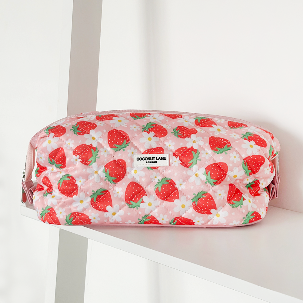 Magic Lifestyle Pouch - Gewatteerde Berry Cute Strawberry