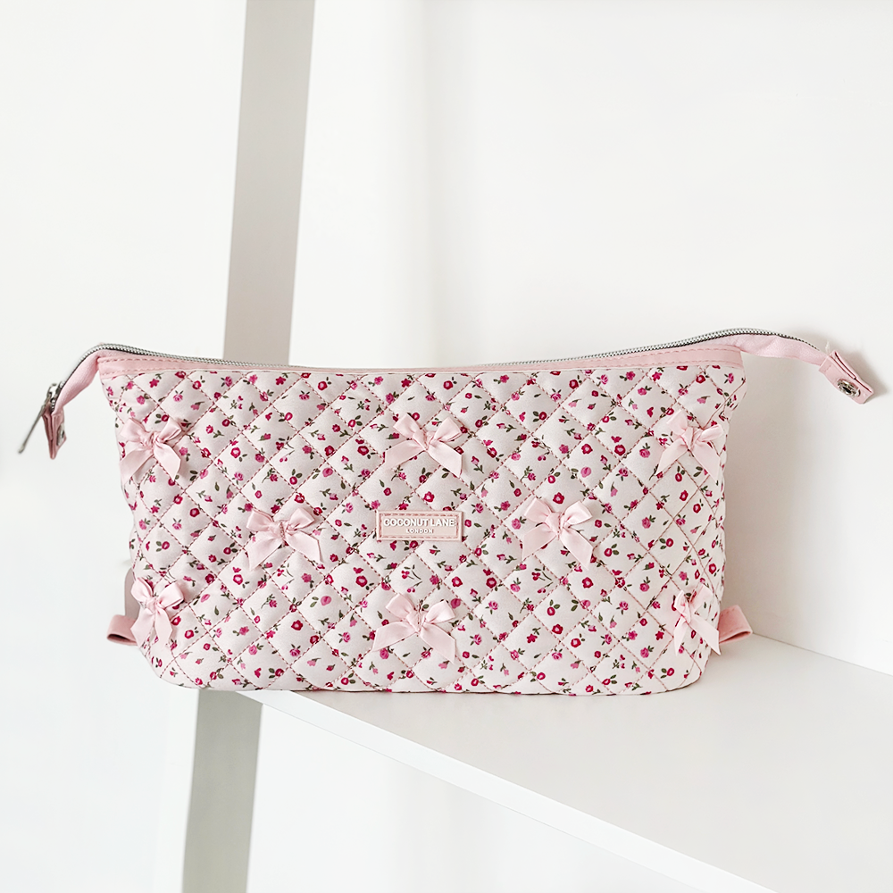 Magic Lifestyle Pouch - Gewatteerde roze aquarelbloemen