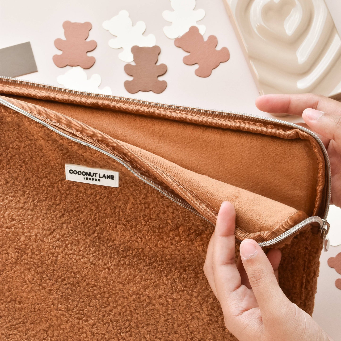 Laptophoes voor Teddy Paddington